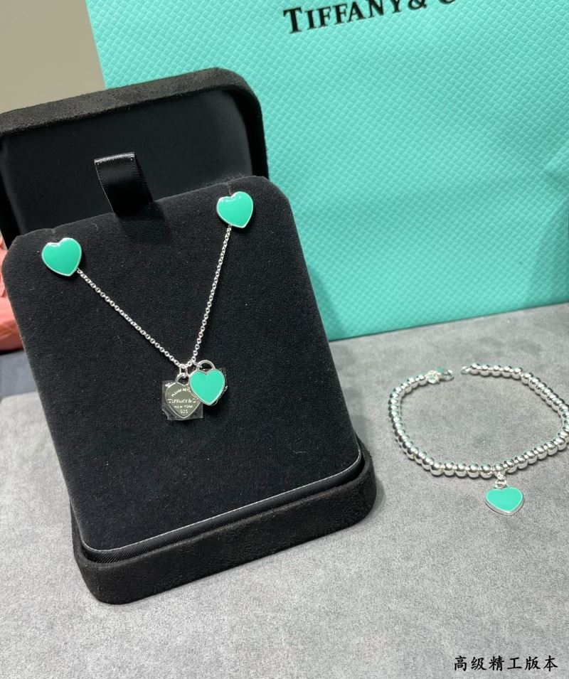 T*f*ny earrings